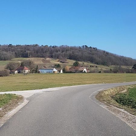Gite Micha Saint-Lothain Luaran gambar
